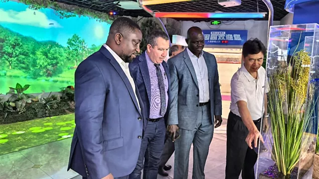 AfricaRice delegation visits the SAGC museum.