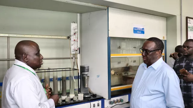 Dr. Simeon Ehui (on the right) visiting AfricaRice Soil Laboratory.